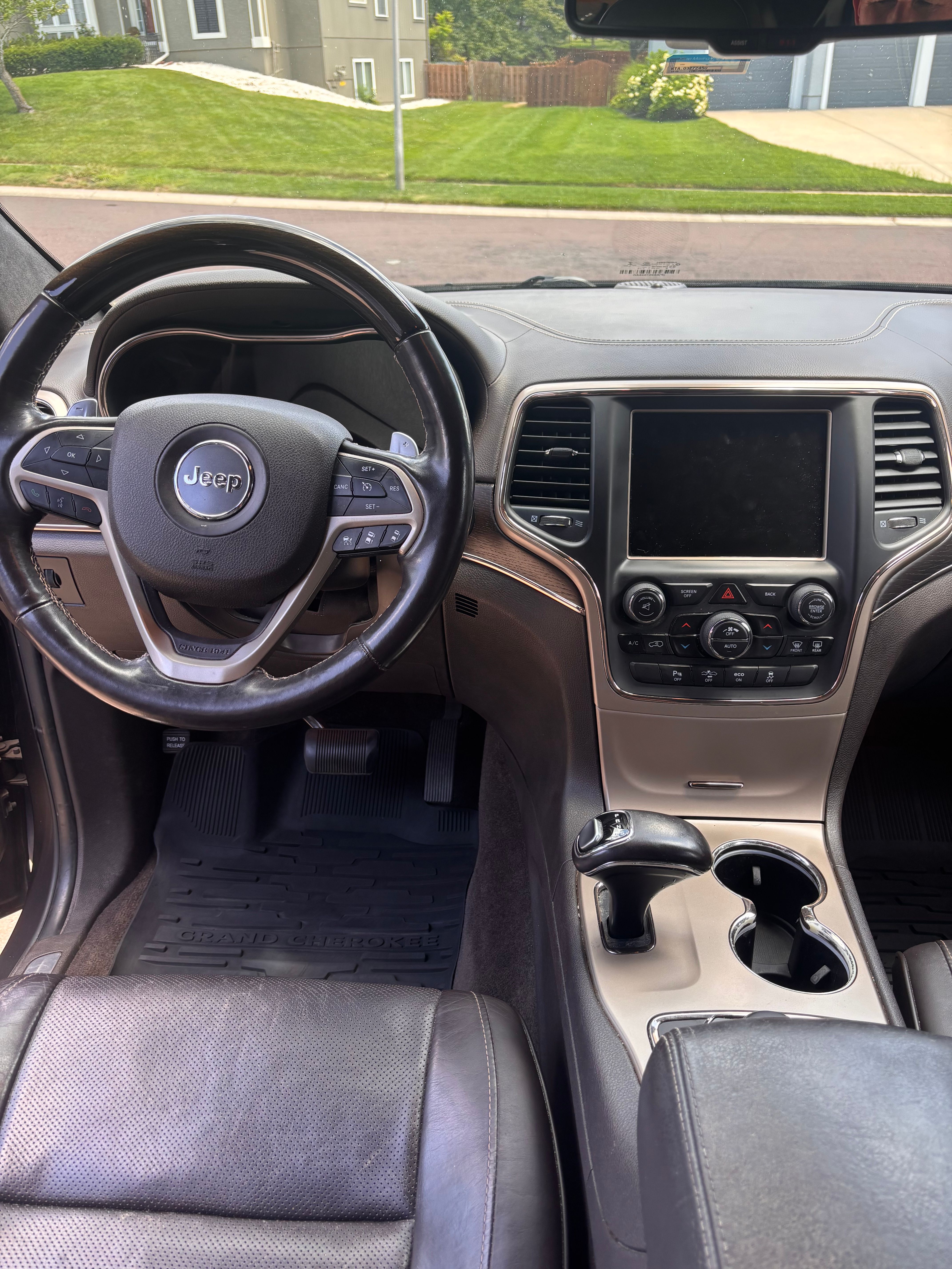 Used 2014 Jeep Grand Cherokee Summit AWD/4WD image 11