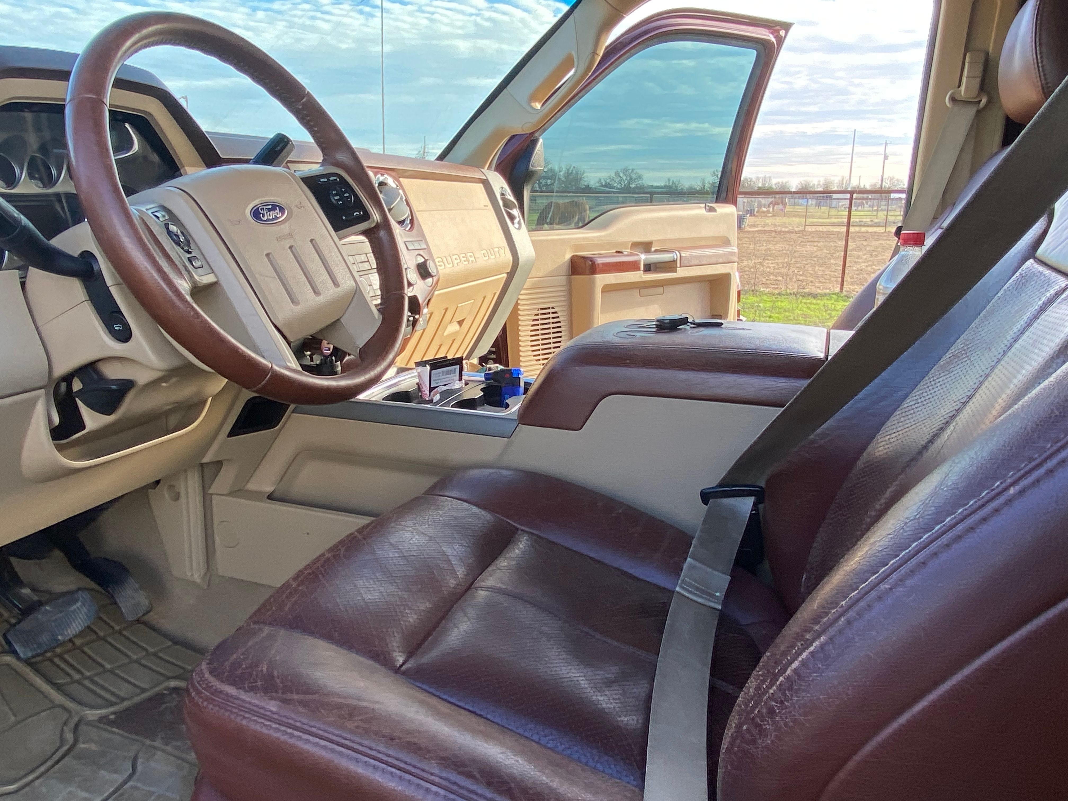 Used 2011 Ford F250 King Ranch w/ Camper Pkg AWD/4WD image 17