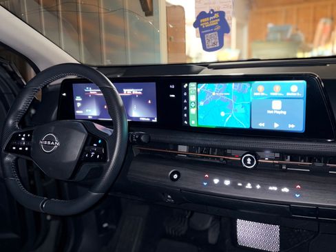 Used 2023 Nissan Ariya FWD image 9