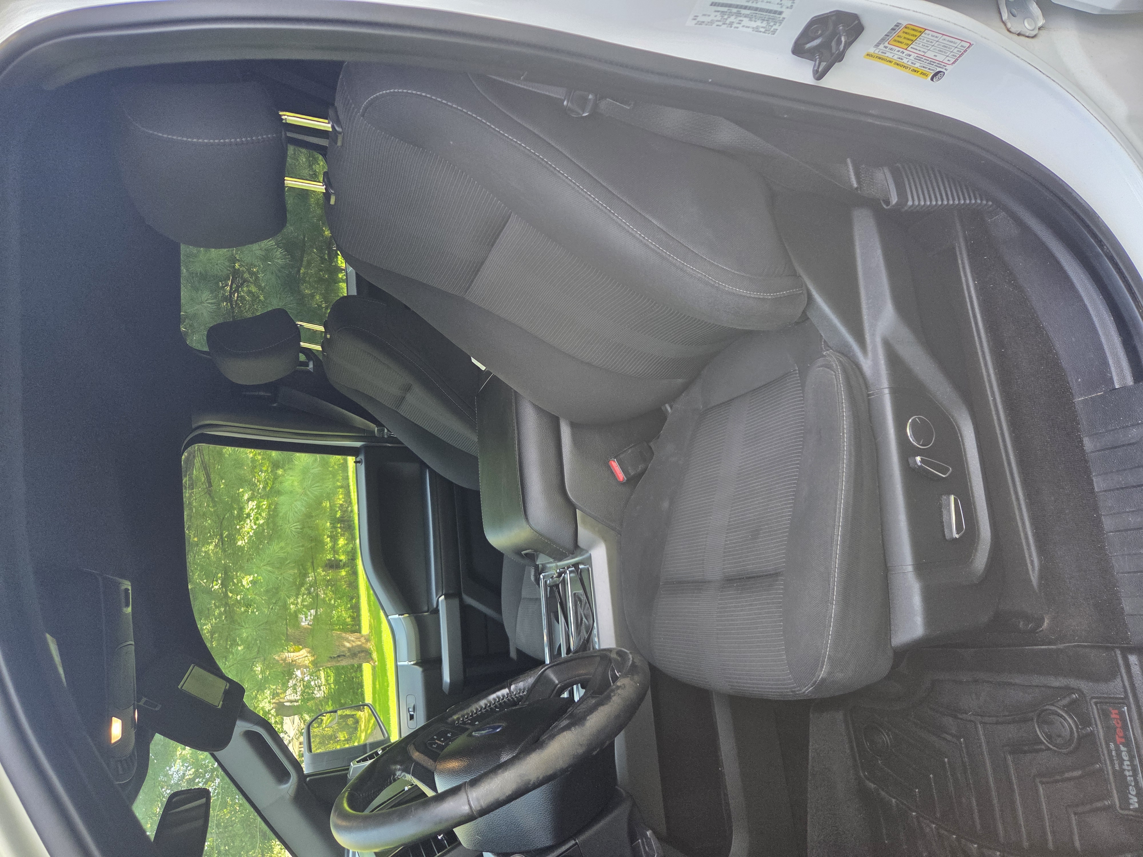 Used 2017 Ford F150 XLT w/ Equipment Group 302A Luxury AWD/4WD image 9