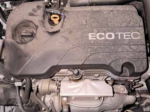 Used 2020 GMC Terrain SLT image 17