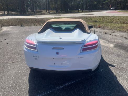 Used 2008 Saturn Sky Red Line image 14