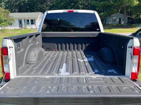 Used 2019 Ford F250 XL w/ Power Equipment Group AWD/4WD image 6
