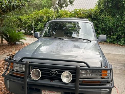 Used 1996 Toyota Land Cruiser image 1