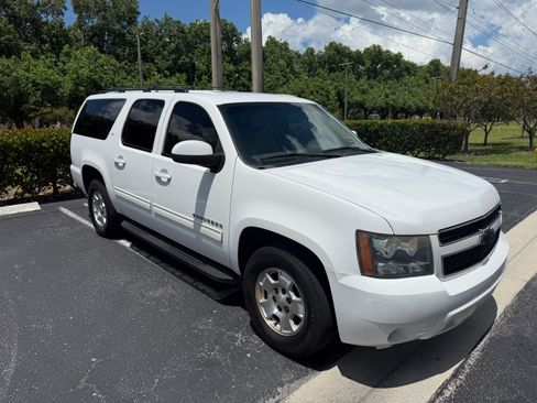 Used 2012 Chevrolet Suburban LT image 5