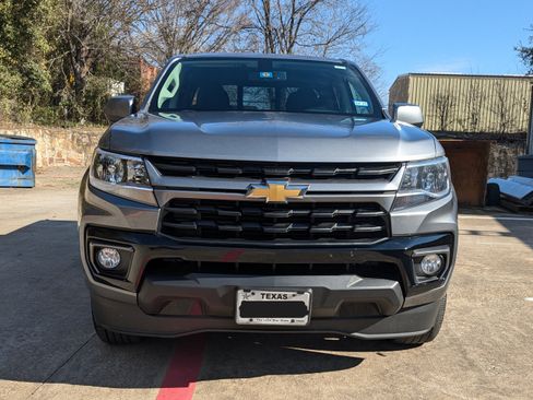 Used 2021 Chevrolet Colorado LT w/ LT Convenience Package image 2