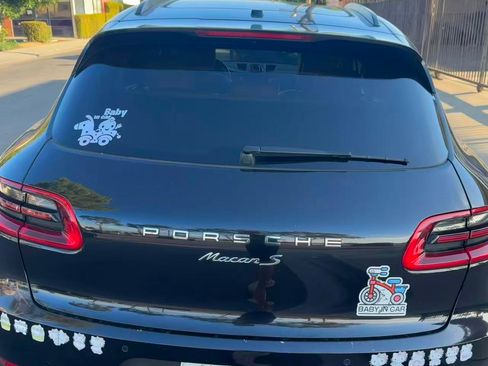 Used 2018 Porsche Macan S image 14