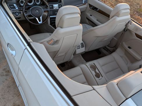 Used 2017 Mercedes-Benz E 400 Cabriolet image 23