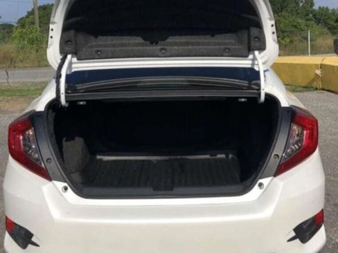 Used 2016 Honda Civic EX image 2