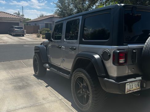 Used 2019 Jeep Wrangler Unlimited Sport S AWD/4WD image 13