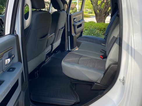Used 2019 RAM 1500 Big Horn AWD/4WD image 6