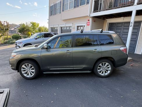 Used 2009 Toyota Highlander Limited AWD/4WD image 1
