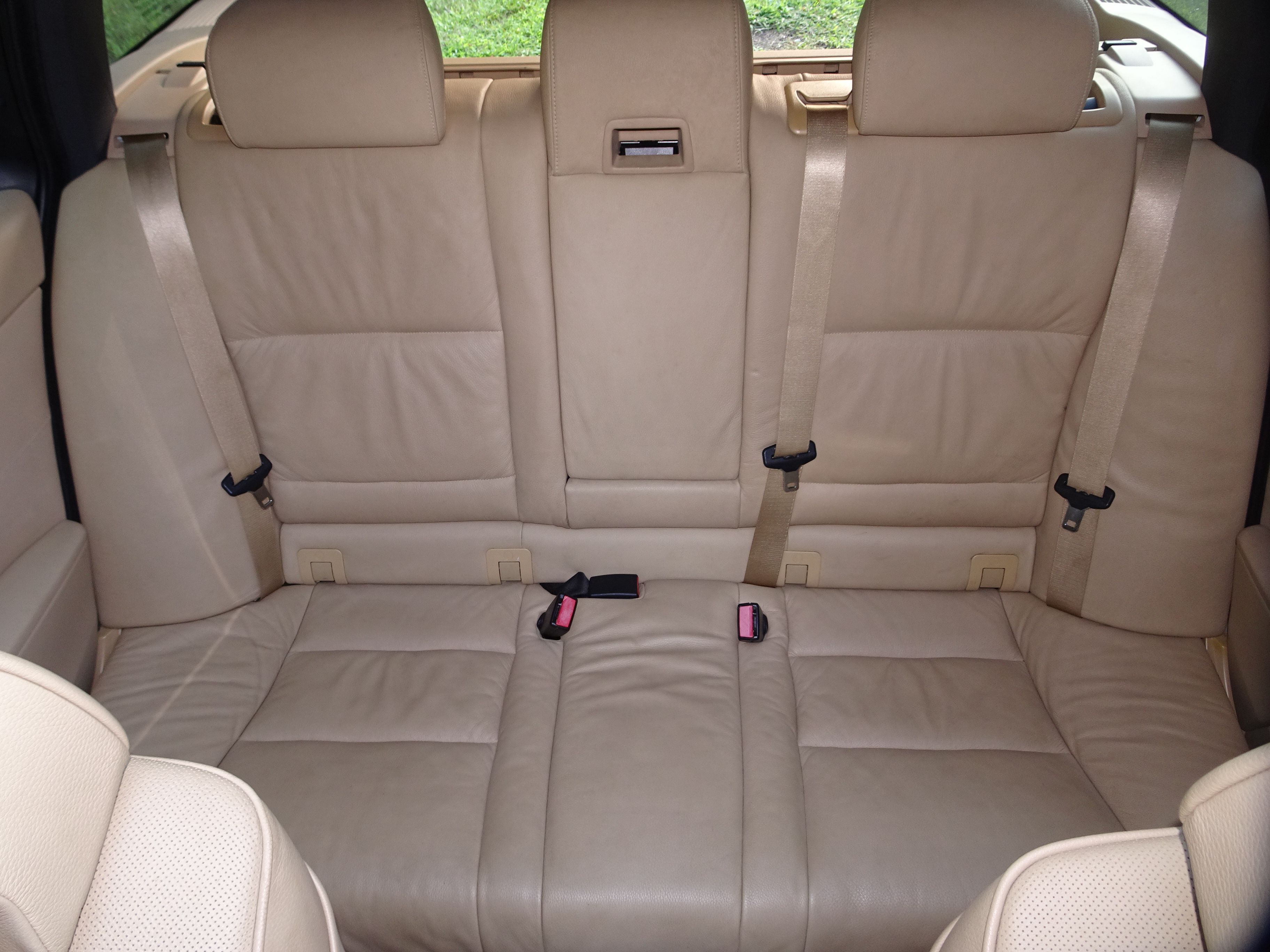 Used 2007 BMW 530xi Wagon AWD/4WD image 26