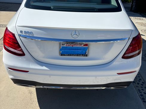 Used 2020 Mercedes-Benz E 350 Sedan image 5