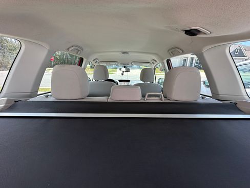 Used 2017 Subaru Forester 2.5i image 13