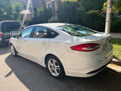 Used 2018 Ford Fusion SE image 11