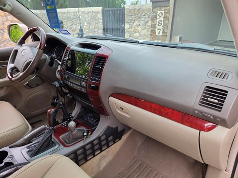 Used 2008 Lexus GX 470 image 9