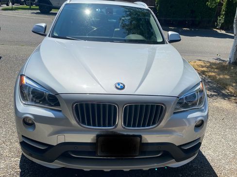 Used 2015 BMW X1 sDrive28i image 4