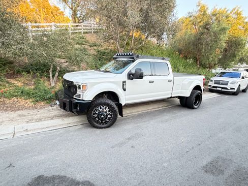 Used 2021 Ford F450 Limited w/ FX4 Off-Road Package image 15