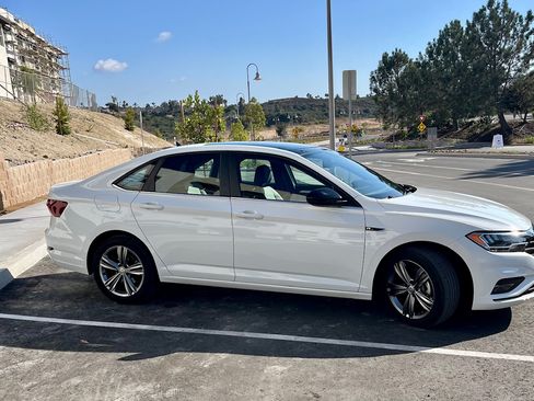 Used 2021 Volkswagen Jetta R-Line image 11