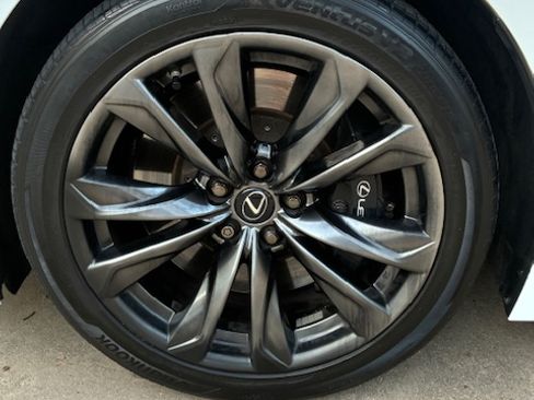 Used 2019 Lexus LS 500 F Sport w/ Accessory Package (Z1) image 15