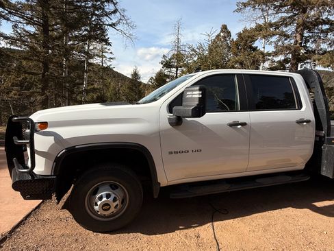 Used 2021 Chevrolet Silverado 3500 W/T w/ WT Convenience Package image 2