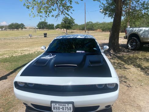 Used 2019 Dodge Challenger R/T Scat Pack w/ Dynamics Package RWD image 6