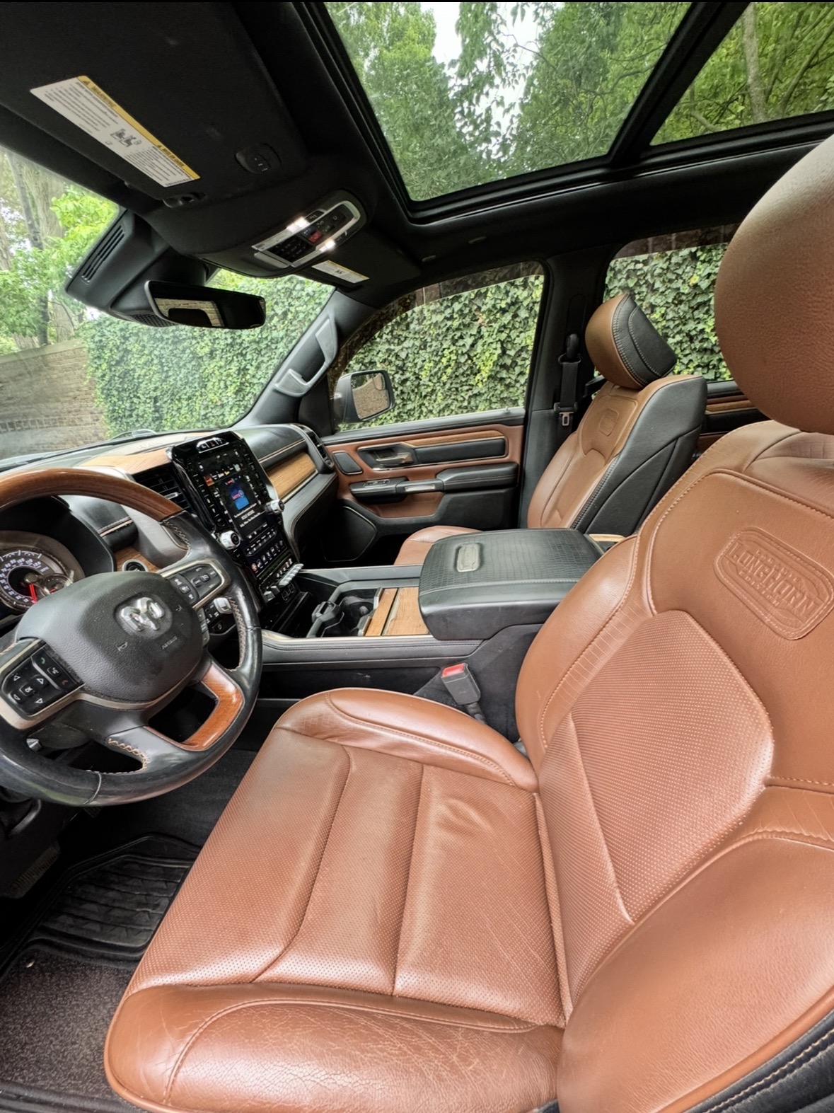 Used 2019 RAM 1500 Laramie Longhorn AWD/4WD image 9