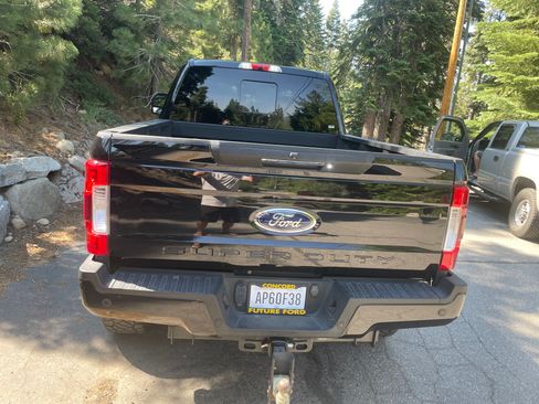 Used 2019 Ford F250 Lariat w/ Lariat Ultimate Package image 2