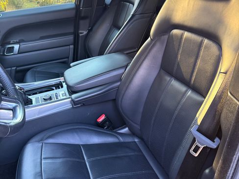 Used 2018 Land Rover Range Rover Sport HSE image 5