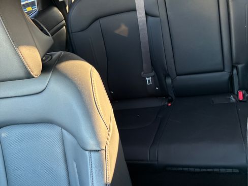 Used 2025 Kia Sportage EX w/ EX Premium Package image 12