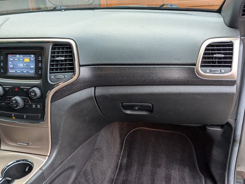 Used 2014 Jeep Grand Cherokee Laredo w/ Quick Order Package 23E image 15