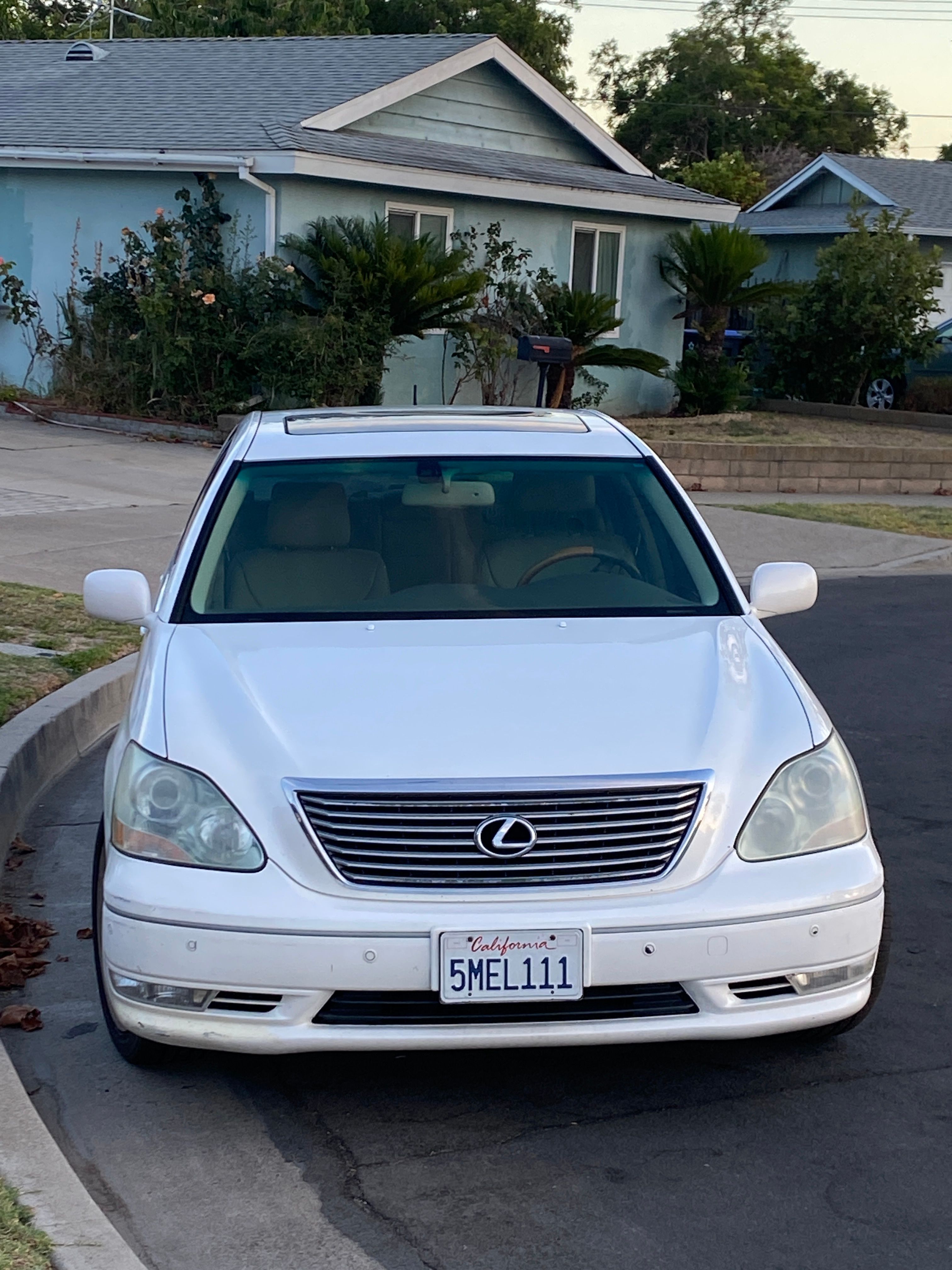 Used 2005 Lexus LS 430 w/ Modern Luxury Pkg RWD image 1