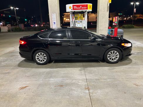 Used 2018 Ford Fusion S image 1