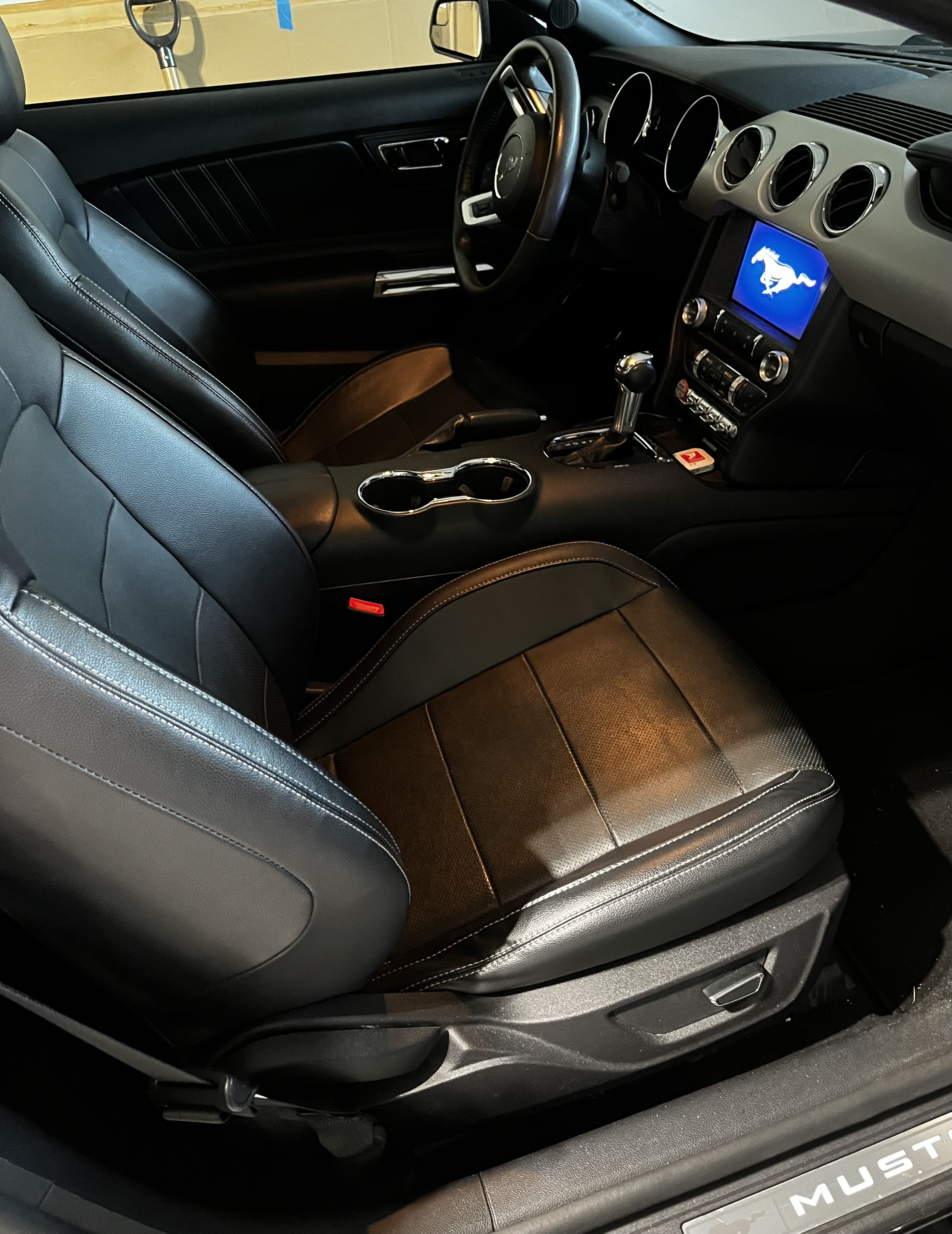 Used 2017 Ford Mustang GT Premium RWD image 13