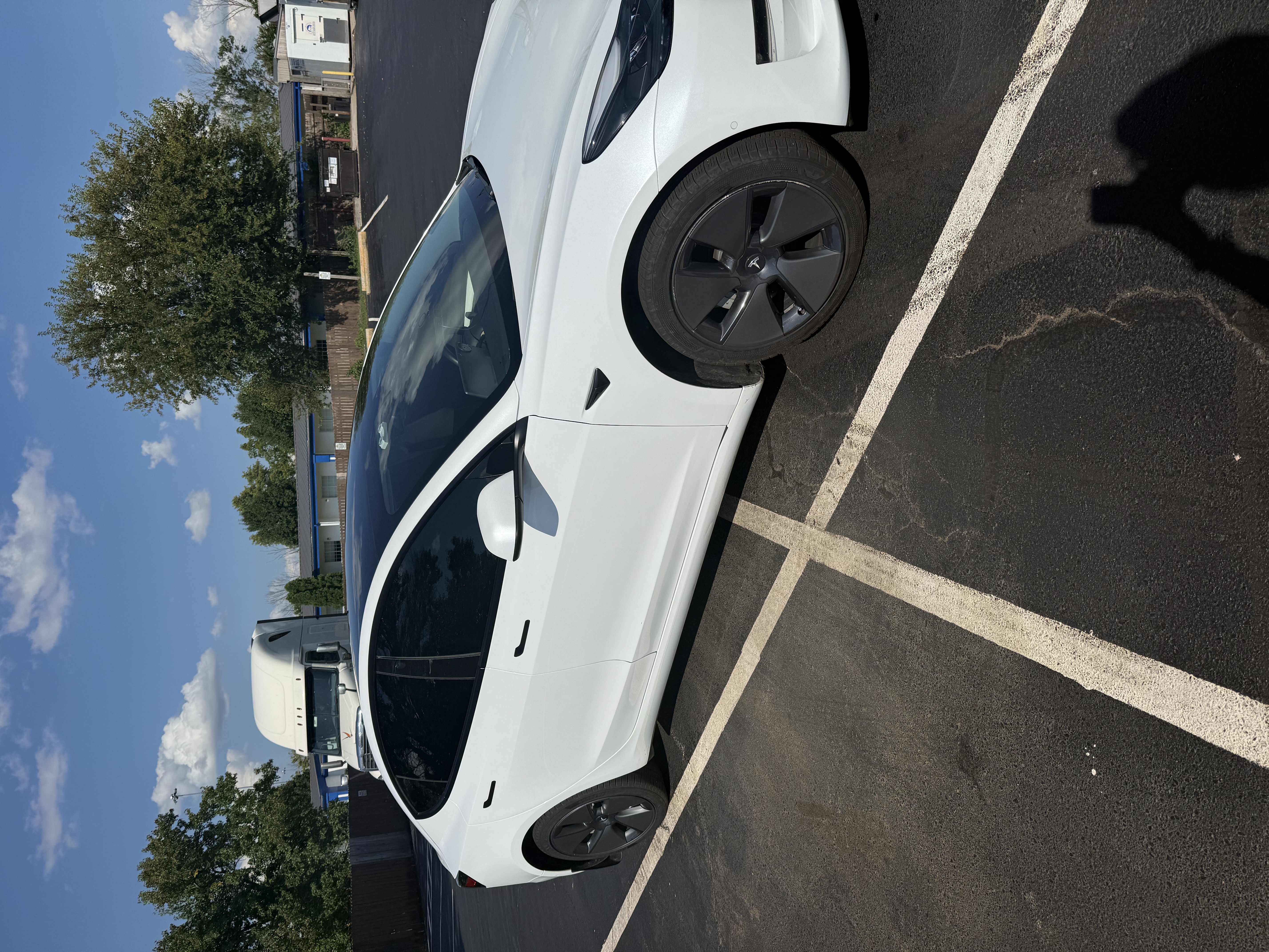 Used 2022 Tesla Model 3 Long Range AWD/4WD image 2