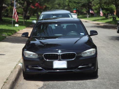 Used 2014 BMW 328i xDrive Sedan AWD/4WD image 1
