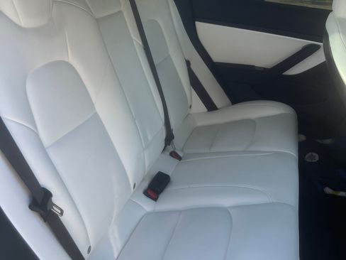 Used 2020 Tesla Model 3 Performance image 10