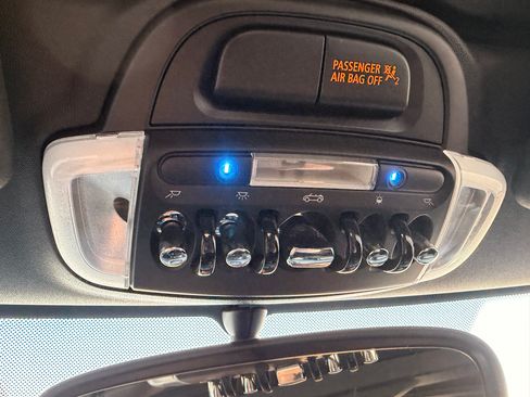 Used 2017 MINI Cooper S image 17