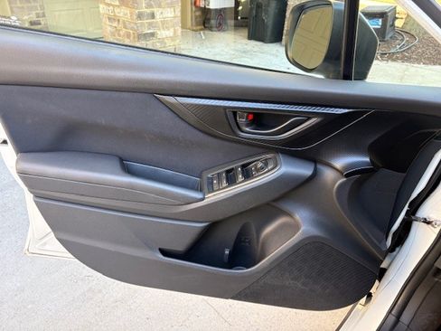 Used 2018 Subaru Crosstrek 2.0i image 14