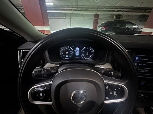 Used 2021 Volvo V60 T5 Cross Country w/ Climate Package image 16