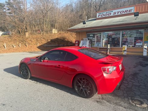 Used 2013 Subaru BRZ Premium w/ Popular Pkg 2C image 8