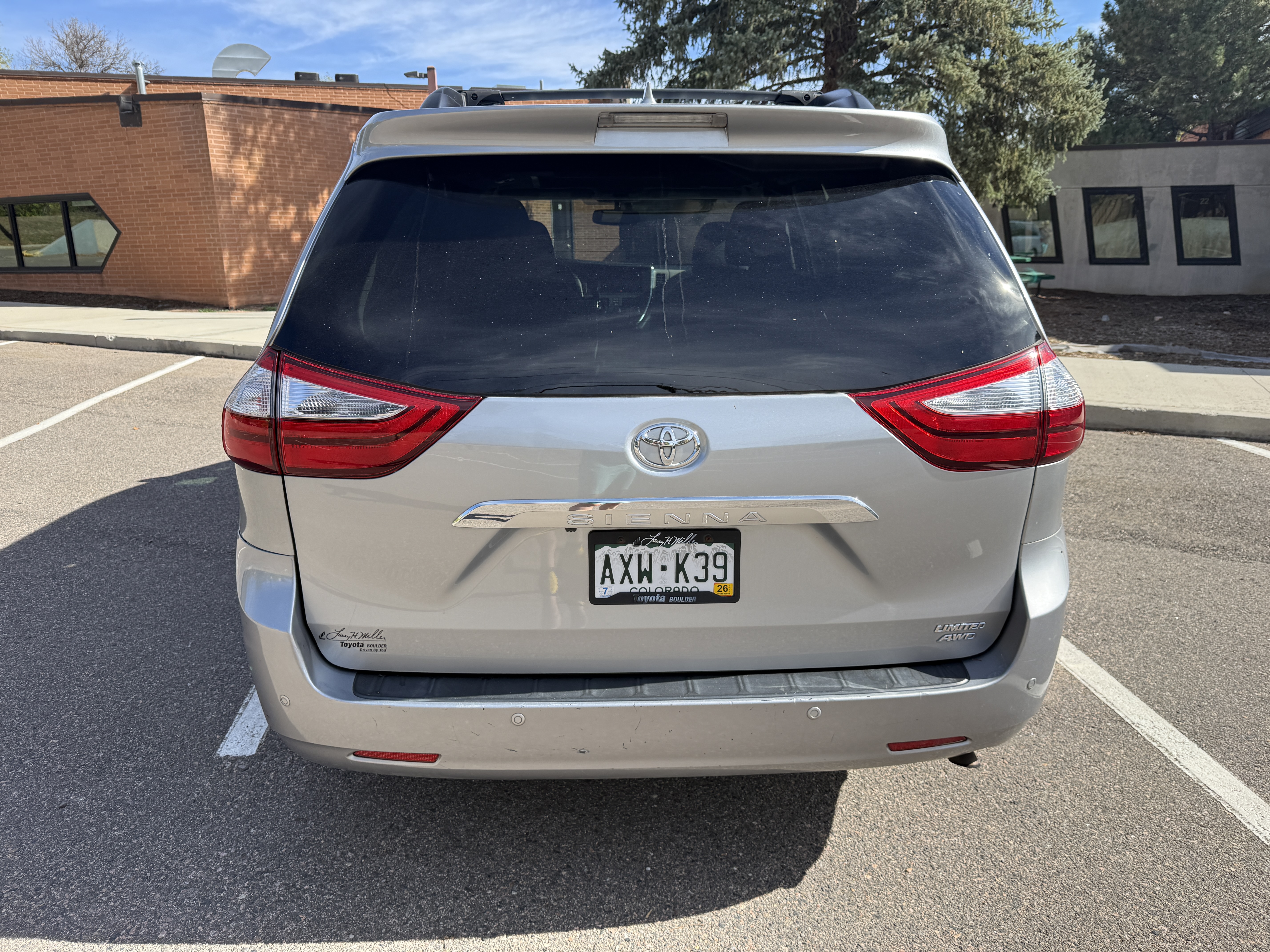 Used 2017 Toyota Sienna Limited Premium AWD/4WD image 5