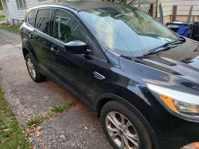 Used 2017 Ford Escape SE