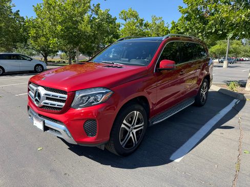 Used 2018 Mercedes-Benz GLS 450 4MATIC image 1