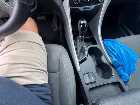 Used 2013 Hyundai Sonata Limited w/ Premium Pkg image 8