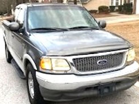 Used 2002 Ford F150 King Ranch image 1