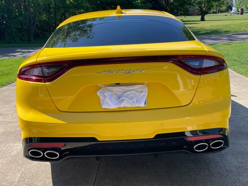 Used 2018 Kia Stinger GT2 AWD/4WD image 5