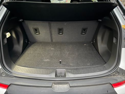 Used 2023 Chevrolet Bolt EUV LT image 10