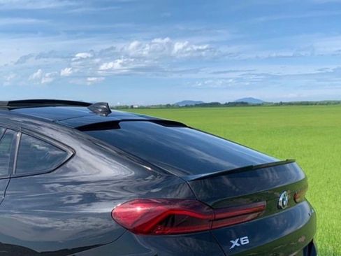 Used 2020 BMW X6 xDrive40i w/ M Sport Package image 2